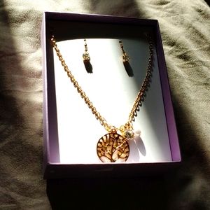 Tree necklace with earrings (New)